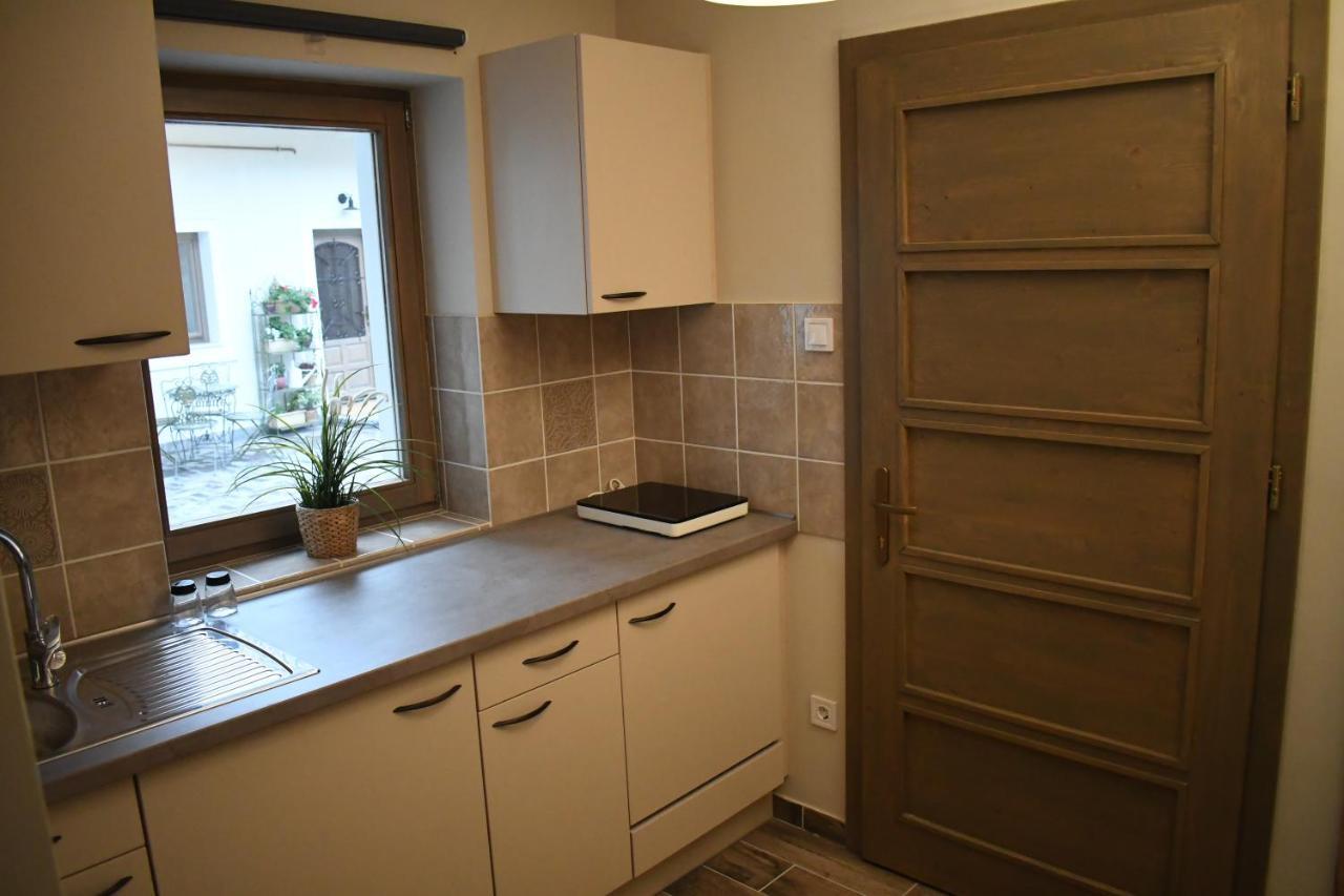Vatus Apartmanhaz Vác Екстериор снимка