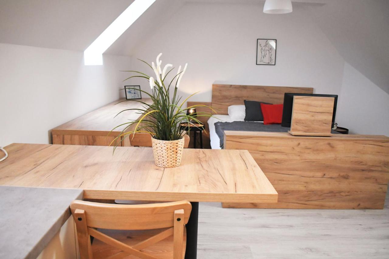 Vatus Apartmanhaz Vác Екстериор снимка