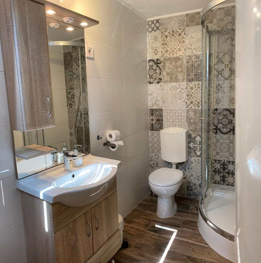 Vatus Apartmanhaz Vác Екстериор снимка